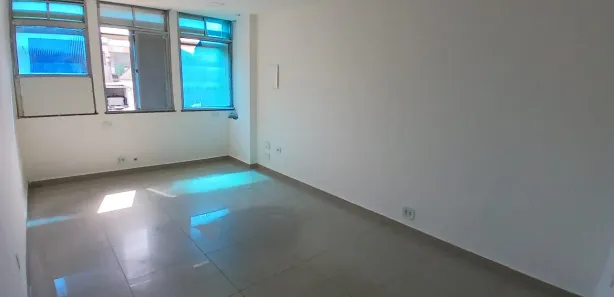 Conjunto Comercial / Sala para alugar, 28m² no Centro, Duque de Caxias