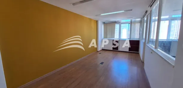 Conjunto Comercial / Sala para alugar, 149m² no Centro, Rio de Janeiro