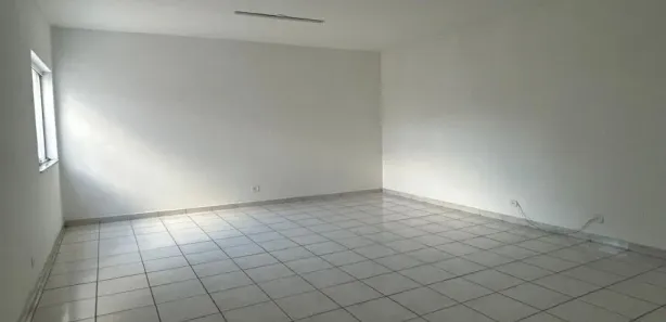 Loja / Salão / Ponto Comercial para alugar, 25m² no Jardim Paulista, Atibaia