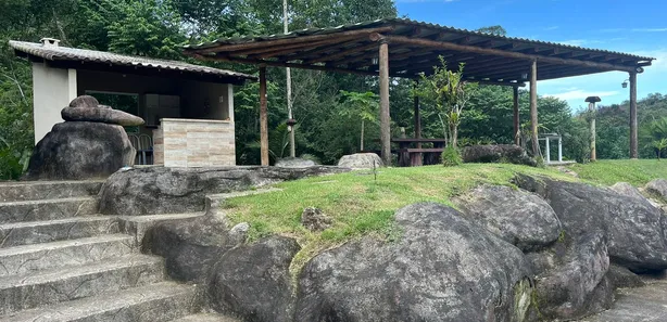 Fazenda / Sítio / Chácara com 2 Quartos à venda, 5000m² no Papucaia, Cachoeiras de Macacu
