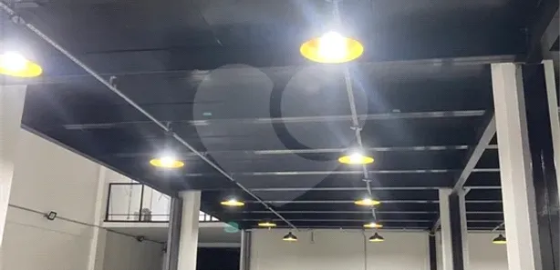 Galpão / Depósito / Armazém para alugar, 1001m² no Alphaville Empresarial, Barueri