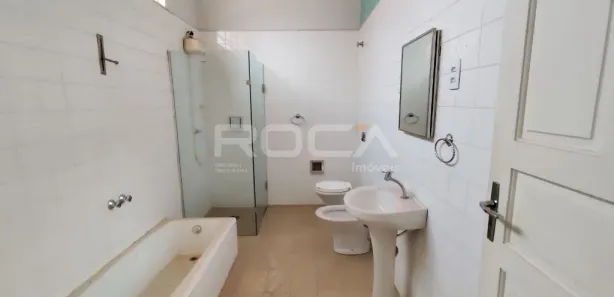 Prédio Inteiro com 5 Quartos para venda ou aluguel, 240m² no Centro, São Carlos