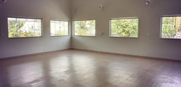 Loja / Salão / Ponto Comercial para alugar, 94m² no Centro, Atibaia