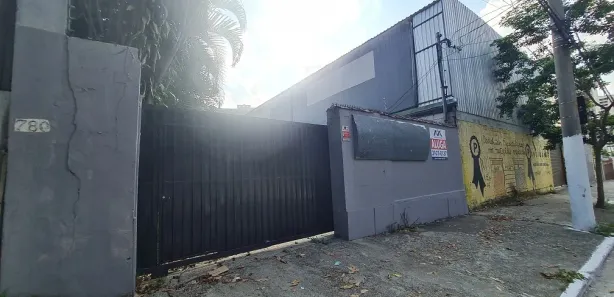 Galpão / Depósito / Armazém para alugar, 140m² no Vila Independência, São Paulo