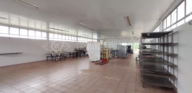 Loja / Salão / Ponto Comercial para alugar, 400m² no , Cravinhos