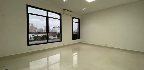 Conjunto Comercial / Sala para alugar, 62m² no Vila Mathias, Santos