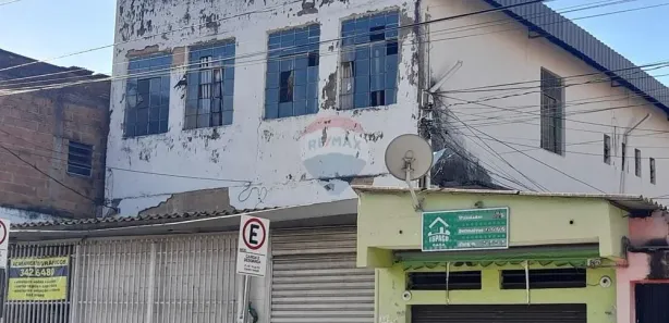 Galpão / Depósito / Armazém à venda, 386m² no Nova Esperança, Belo Horizonte