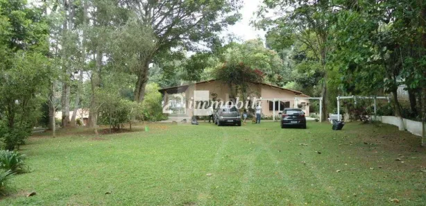 Fazenda / Sítio / Chácara com 3 Quartos à venda, 3000m² no Chácaras Ana Lúcia, Embu das Artes