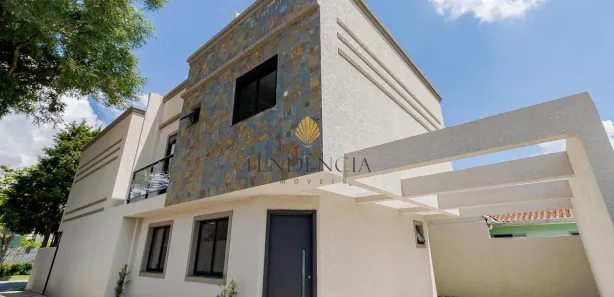 Sobrado com 3 Quartos à venda, 135m² no Novo Mundo, Curitiba