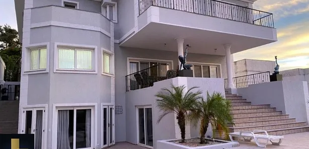 Sobrado com 6 Quartos para venda ou aluguel, 780m² no Alphaville, Santana de Parnaíba