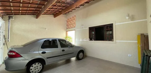 Sobrado com 3 Quartos à venda, 175m² no Jardim Santa Marina, Jacareí