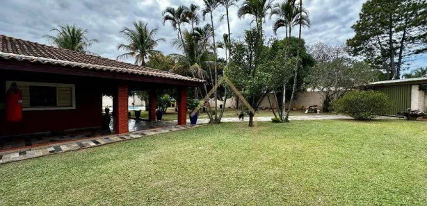 Fazenda / Sítio / Chácara com 3 Quartos à venda, 269m² no Recanto Jatobá, Americana