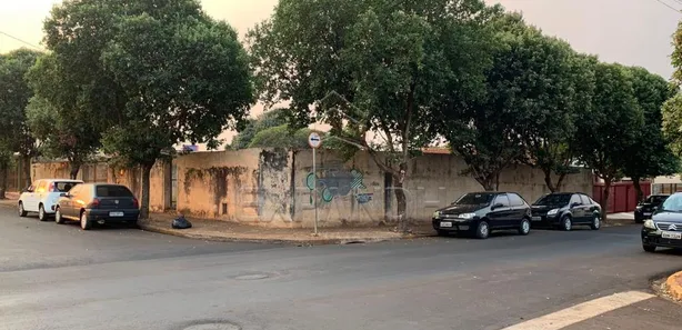 Loja / Salão / Ponto Comercial para alugar, 572m² no São João, Sertãozinho