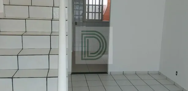 Casa de Condomínio com 2 Quartos para alugar, 70m² no Jardim Guerreiro, Cotia