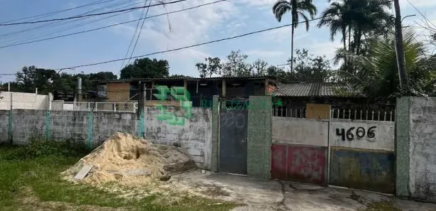 Fazenda / Sítio / Chácara com 4 Quartos à venda, 200m² no Jardim Aguapeu, Itanhaém