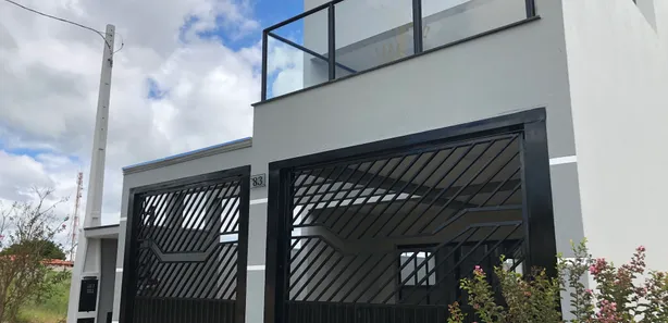 Sobrado com 3 Quartos à venda, 200m² no , Sarapuí
