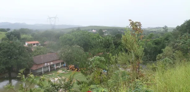 Fazenda / Sítio / Chácara com 3 Quartos à venda, 500m² no Vila Velha, Caçapava
