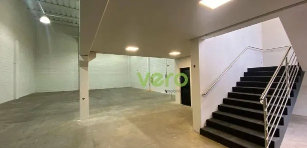 Galpão / Depósito / Armazém para alugar, 274m² no Loteamento Industrial Machadinho, Americana