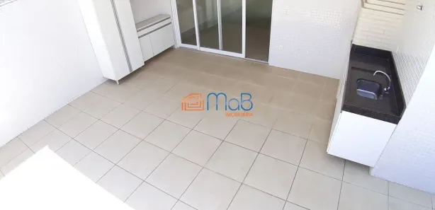 Cobertura com 4 Quartos para alugar, 230m² no Cavaleiros, Macaé