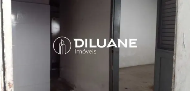 Loja / Salão / Ponto Comercial à venda, 400m² no Engenhoca, Niterói