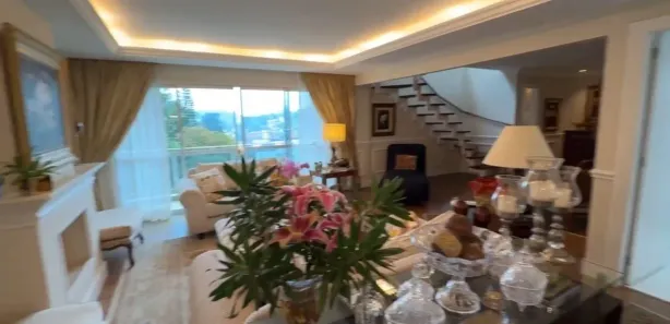 Cobertura com 6 Quartos à venda, 10m² no Valparaíso, Petrópolis