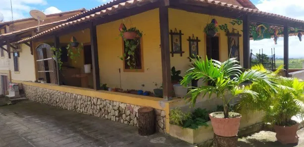 Fazenda / Sítio / Chácara com 3 Quartos à venda, 2400m² no Porta Florada, Gravatá