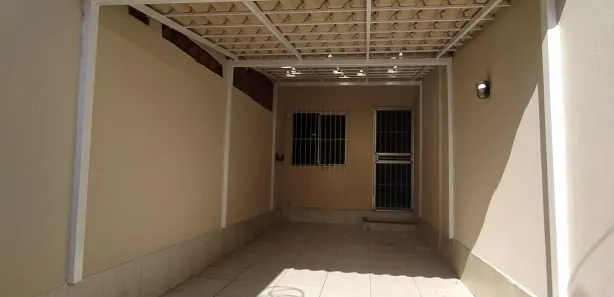 Casa com 2 Quartos para alugar, 92m² no Santo Agostinho, Governador Valadares
