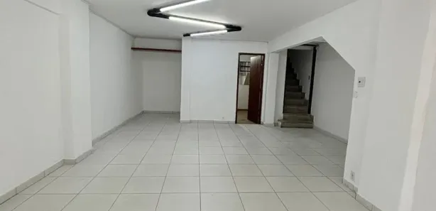 Loja / Salão / Ponto Comercial para alugar, 45m² no Olaria, Nova Friburgo