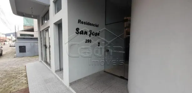 Apartamento com 2 Quartos para alugar, 108m² no Gravatá, Navegantes