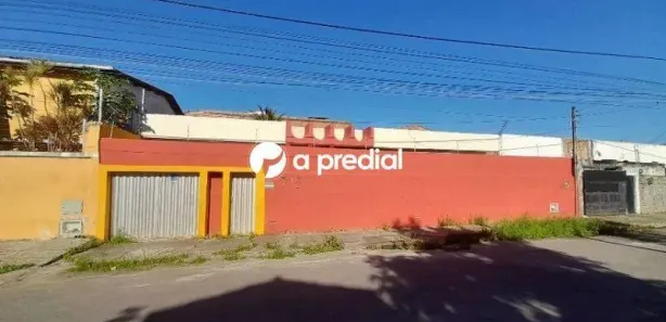 Casa com 3 Quartos para alugar, 150m² no Salinas, Fortaleza