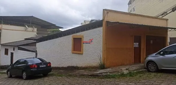 Galpão / Depósito / Armazém à venda, 300m² no Santo Antônio, Viçosa