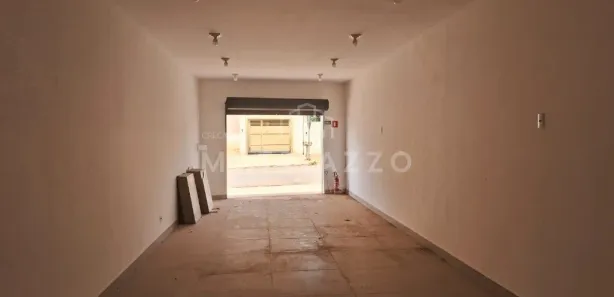Loja / Salão / Ponto Comercial para alugar, 57m² no Parque Pompeu, Limeira