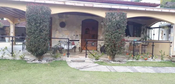 Casa de Condomínio com 3 Quartos à venda, 400m² no Freitas, São José dos Campos