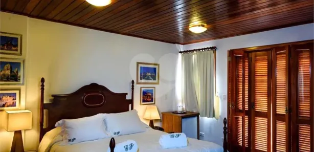 Loja / Salão / Ponto Comercial com 15 Quartos à venda, 1500m² no Vila Inglesa, Campos do Jordão