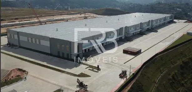 Galpão / Depósito / Armazém para alugar, 2000m² no Centro, São João de Meriti