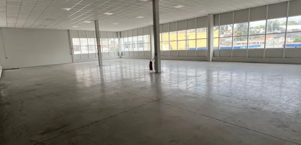 Galpão / Depósito / Armazém para alugar, 950m² no Calmon Viana, Poá