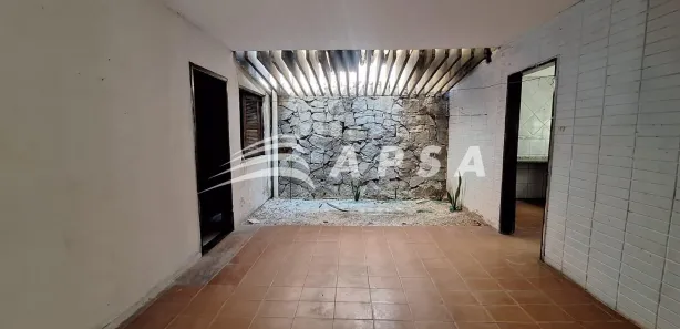 Prédio Inteiro com 3 Quartos para alugar, 254m² no Cidade dos Funcionários, Fortaleza