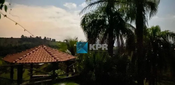 Fazenda / Sítio / Chácara com 4 Quartos à venda, 850m² no Caçapava Velha, Caçapava