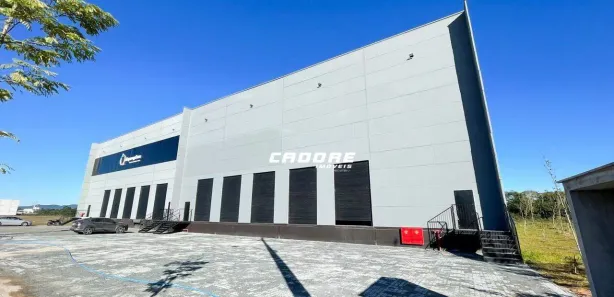 Galpão / Depósito / Armazém para alugar, 1291m² no Volta Grande, Navegantes