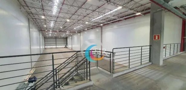 Galpão / Depósito / Armazém para alugar, 2325m² no Padroeira, Osasco