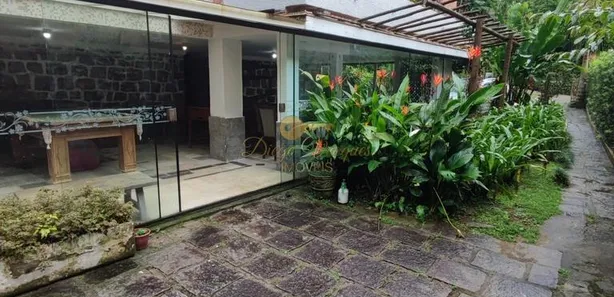 Casa de Condomínio com 4 Quartos à venda, 1800m² no Monte Oliveti, Guapimirim