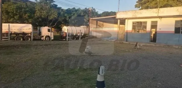 Galpão / Depósito / Armazém para venda ou aluguel, 1346m² no Loteamento Boa Vista, Barra Mansa