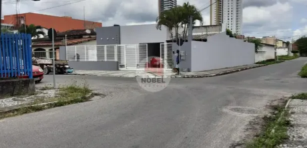 Casa com 3 Quartos para alugar, 354m² no Santa Mônica, Feira de Santana
