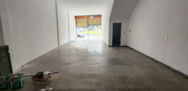 Loja / Salão / Ponto Comercial para alugar, 200m² no Jardim Maringá, Mauá