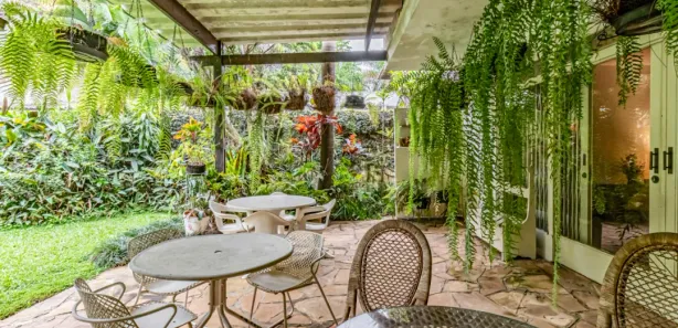 Sobrado com 5 Quartos para venda ou aluguel, 600m² no Jardim Guedala, São Paulo