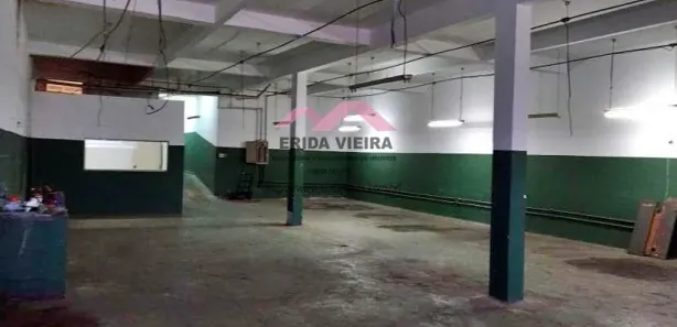 Galpão / Depósito / Armazém à venda, 417m² no Centro, Aparecida