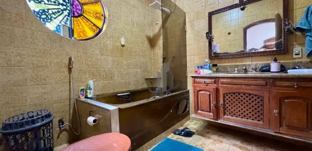 Casa de Condomínio com 5 Quartos para alugar, 241m² no Laranjal, Volta Redonda