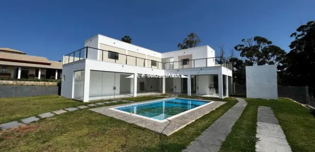 Fazenda / Sítio / Chácara com 4 Quartos à venda, 1000m² no , Mairinque