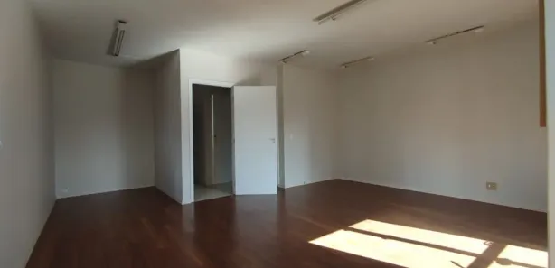 Conjunto Comercial / Sala para alugar, 53m² no Centro, Curitiba