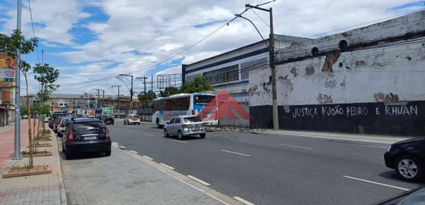 Galpão / Depósito / Armazém para alugar, 90m² no Zé Garoto, São Gonçalo